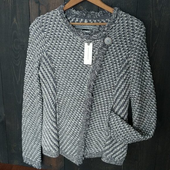 Anthropologie Sweaters - NWT Anthropologie Angel of the North Cardi…